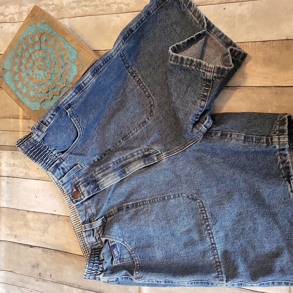 Lee Shorts 14M EUC